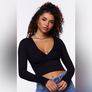 Forever 21 Black Long Sleeve Crossover Crop Top Size Small NWOT